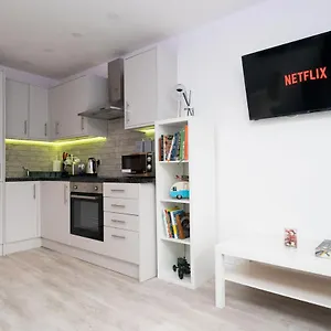 https://the-avenue-apartments.yorkshirehotels.net